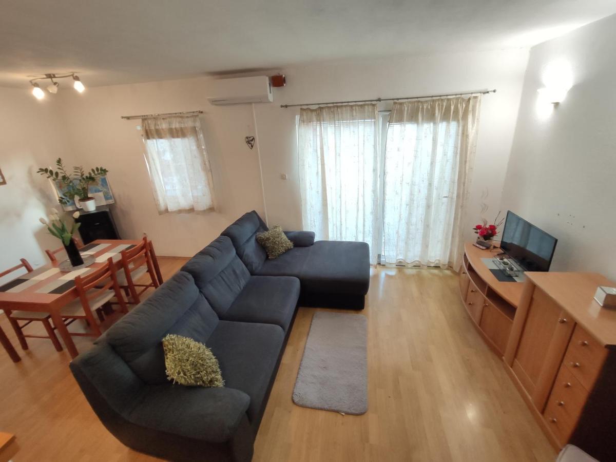 Apartments Jadranka Makarska Exterior foto